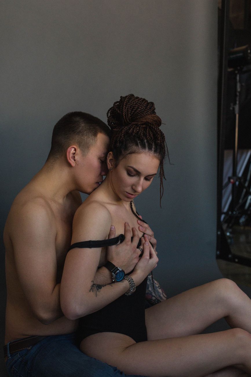 Pareja abrazada