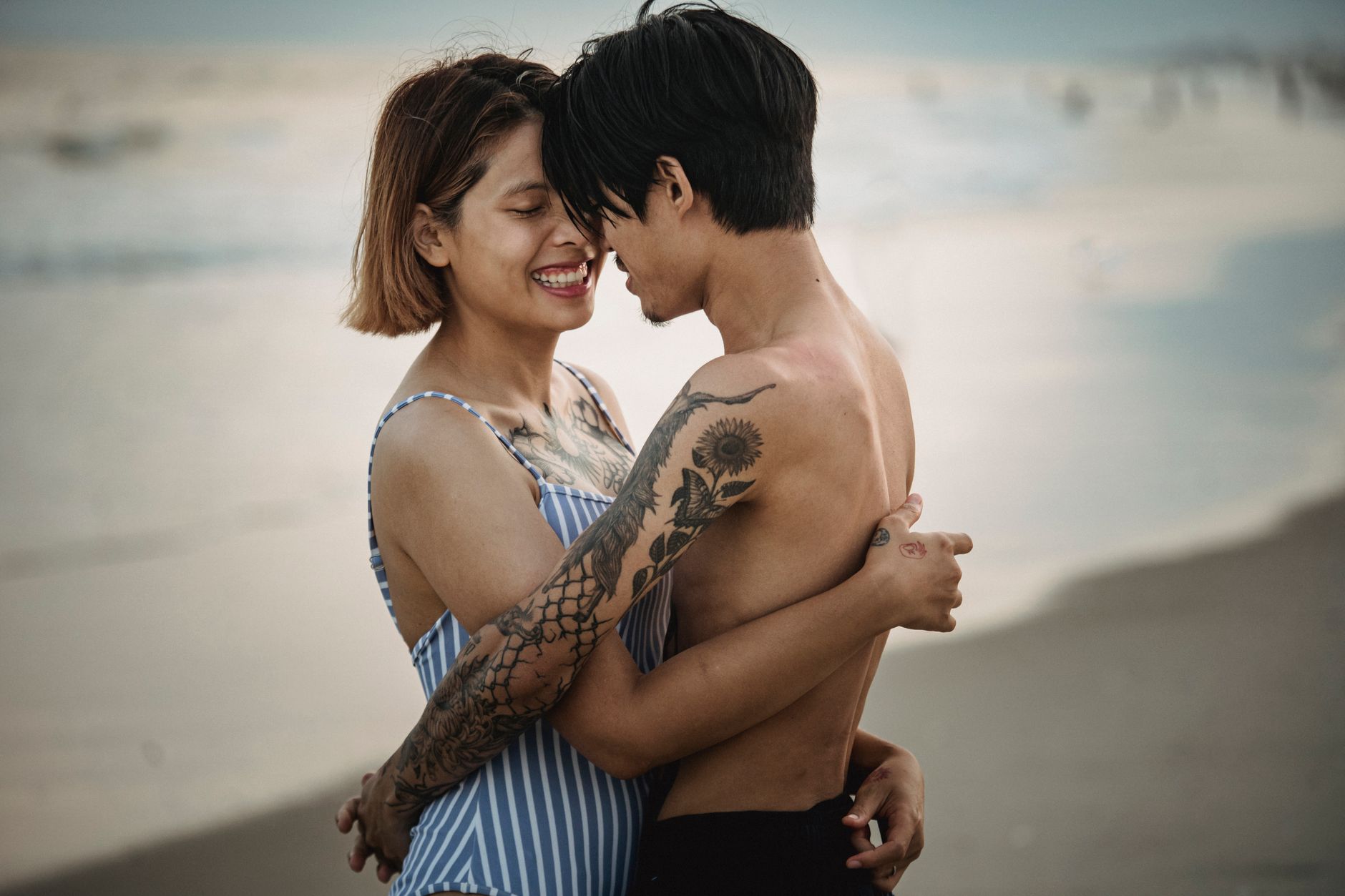 Pareja abrazada