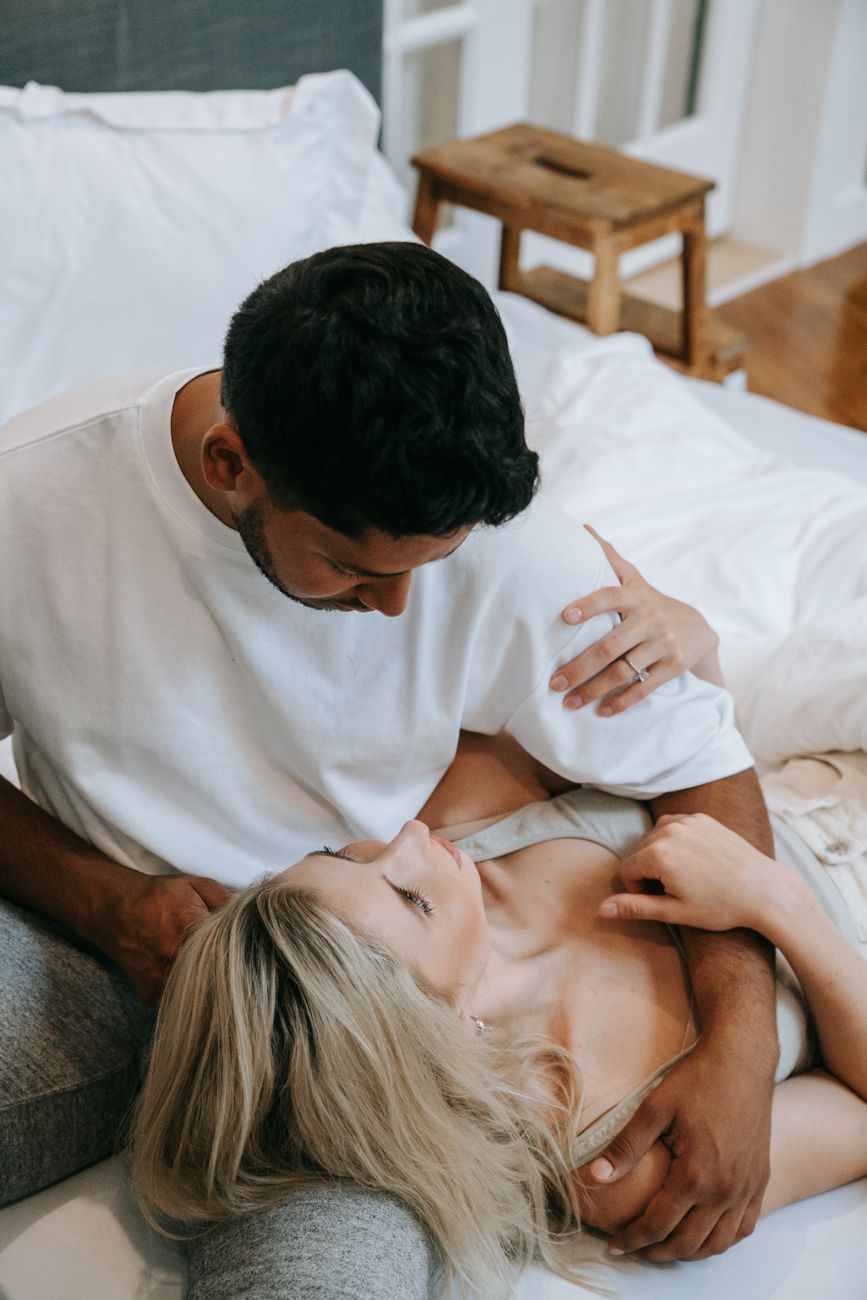 Pareja abrazada
